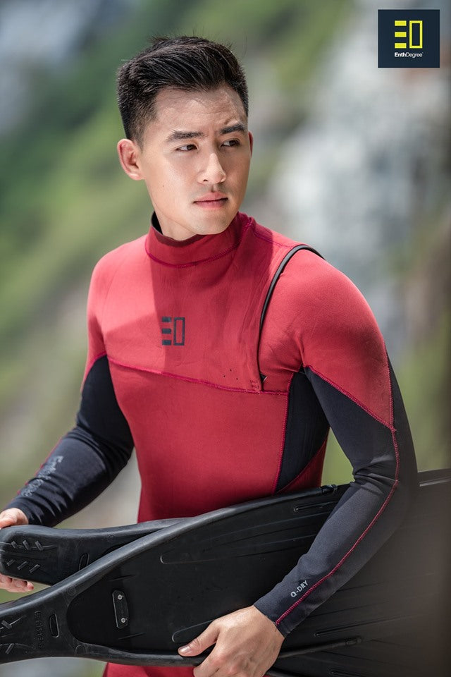 ชุดดำน้ำชาย Enth Degree Kenetic Zipless Steamer Male Red 3/2 